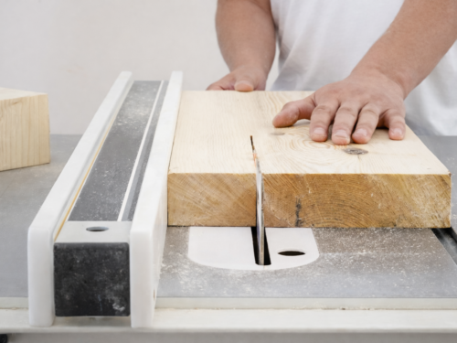 Meble sklepowe na wymiar: Funkcjonalna przestrzeń handlowa