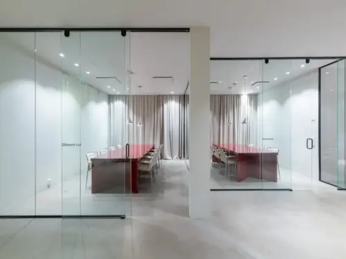 Biznes meble – wsparcie rozwoju nowoczesnych przestrzeni biurowych